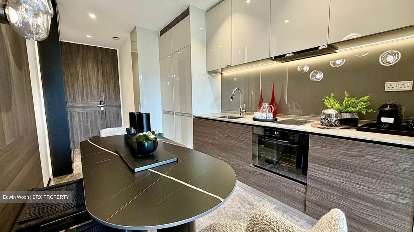 19 Nassim (D10), Apartment #525645751